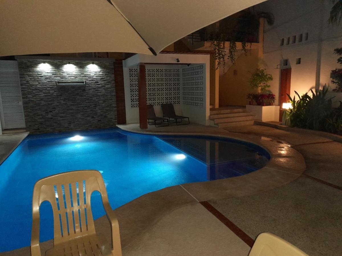 Brisamar Guesthouse 푸에르토 에스콘디도 외부 사진