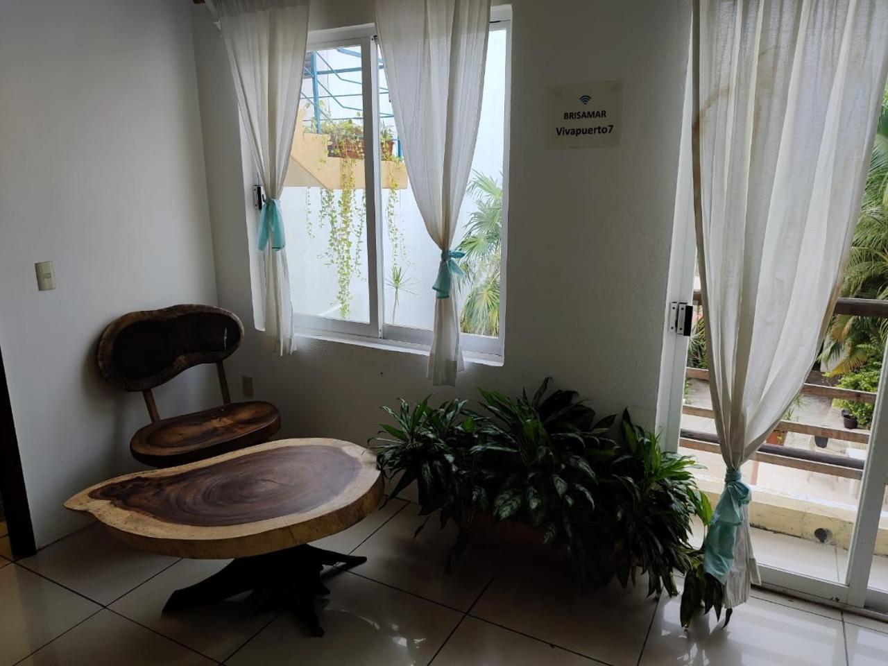 Brisamar Guesthouse 푸에르토 에스콘디도 외부 사진