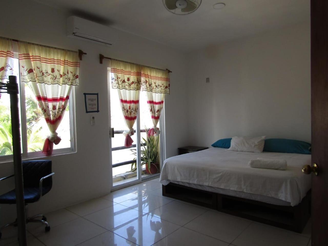Brisamar Guesthouse 푸에르토 에스콘디도 외부 사진