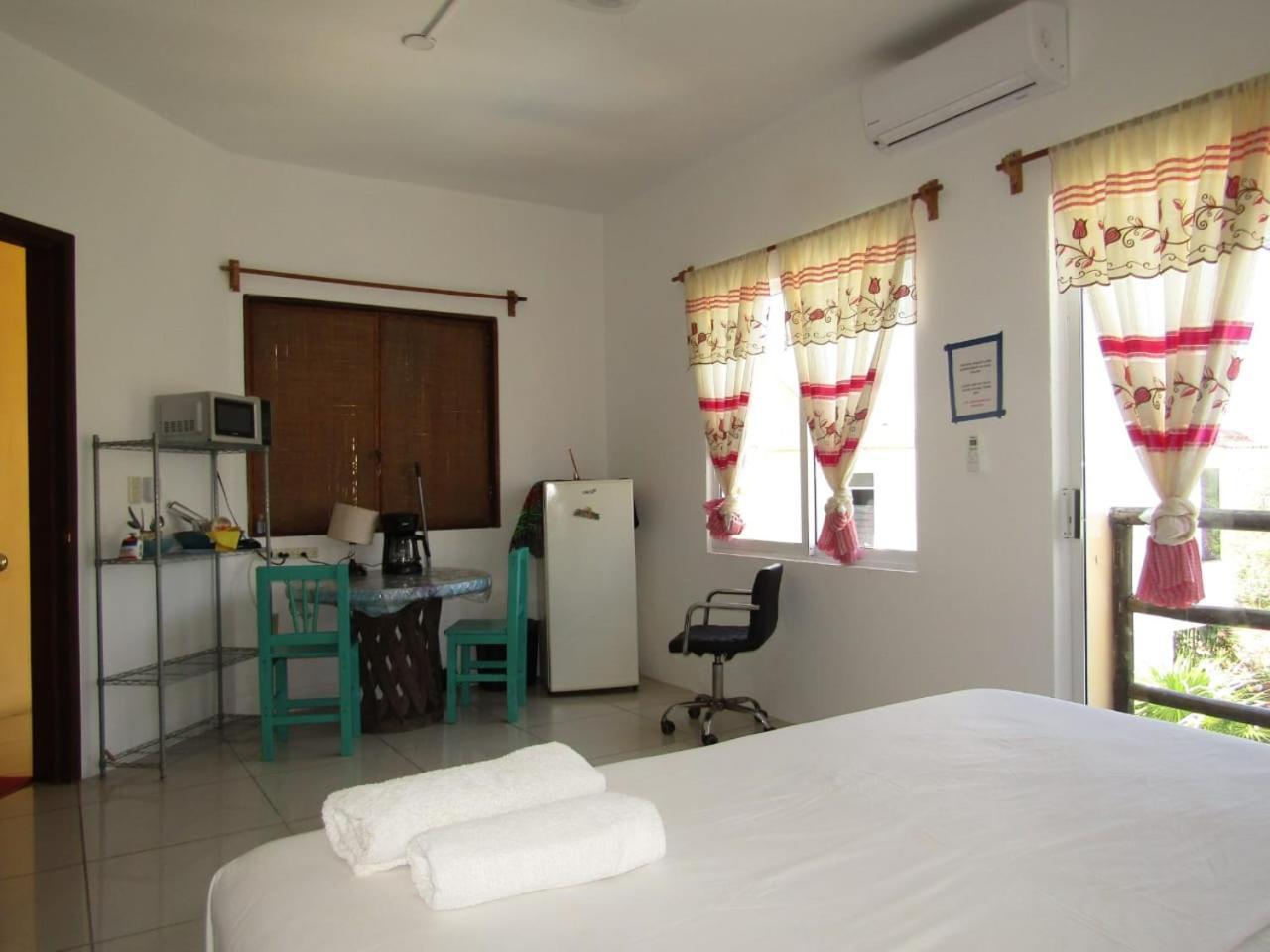 Brisamar Guesthouse 푸에르토 에스콘디도 외부 사진