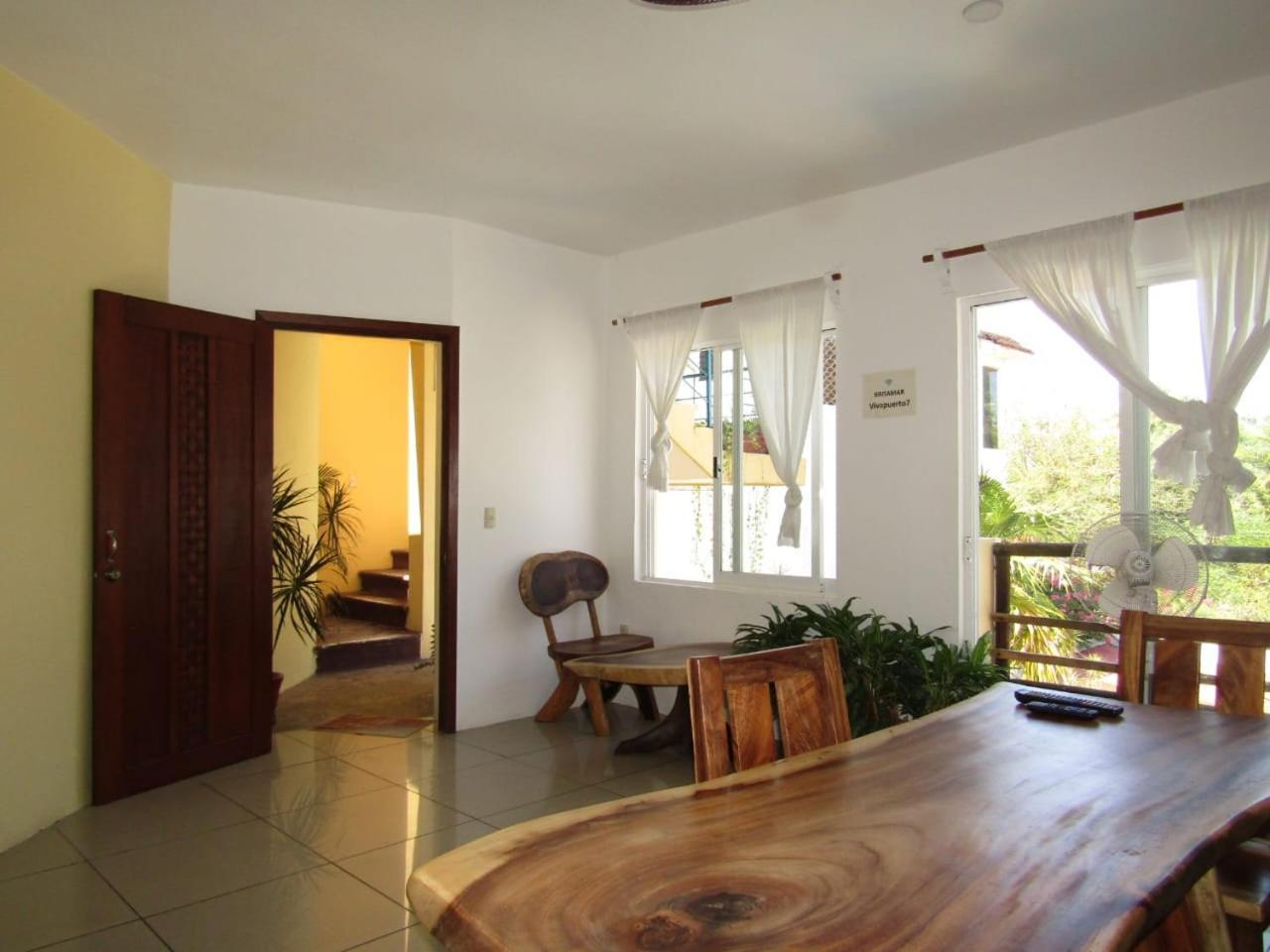 Brisamar Guesthouse 푸에르토 에스콘디도 외부 사진